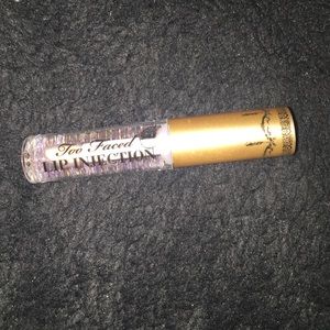 Too Faced Lip Injection