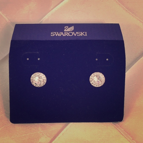 Swarovski Crystal stud earrings - Picture 1 of 1