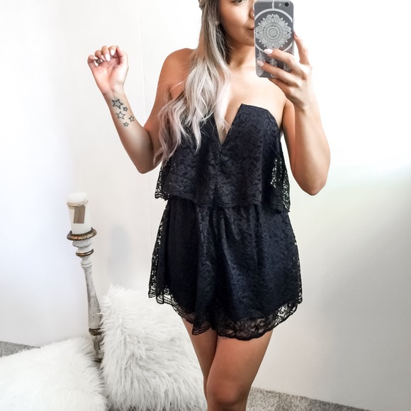 ❌Store Closing Sale❌  LF Lace Overlay Romper - Picture 2 of 2