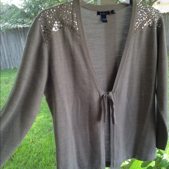 Soft light gray cardigan w/beads size L