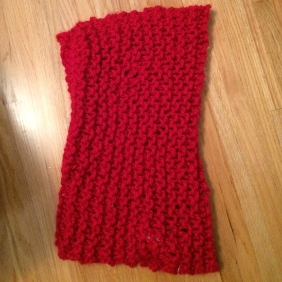 Red Scarf! - Picture 2 of 2