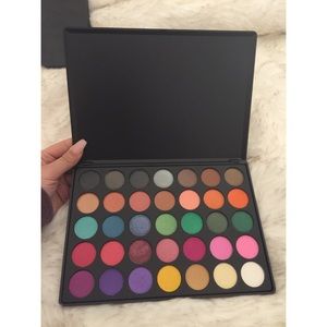 35U morphe shimmer eye shadow palette