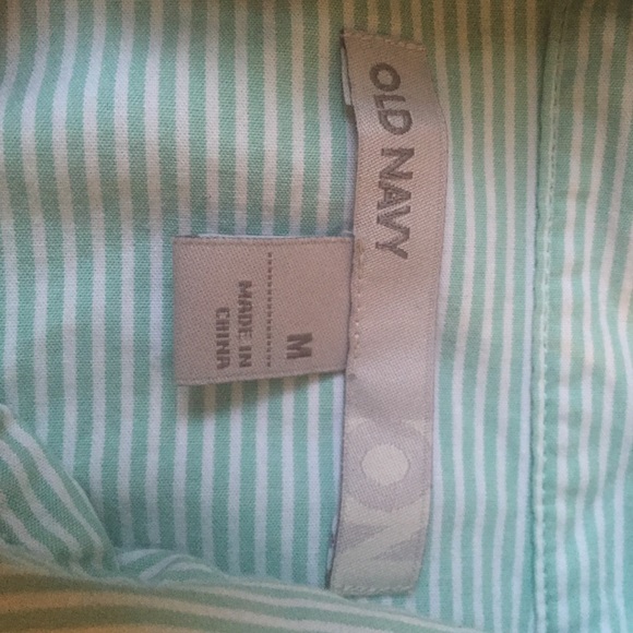 Old navy Turquoise & white pin stripe blouse - Picture 3 of 4