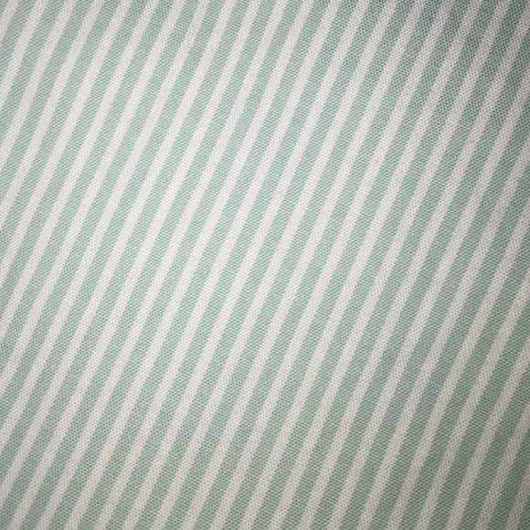 Old navy Turquoise & white pin stripe blouse - Picture 4 of 4