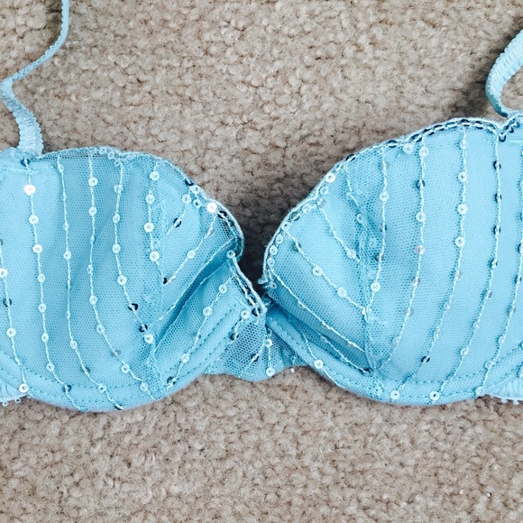 Never worn NWT Victoria Secret sequence bra
