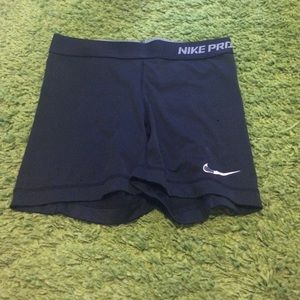 Black Nike Pro