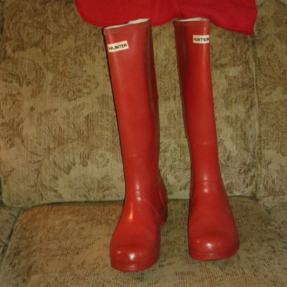 Hunter boots size 10 red