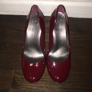 Jessica Simpson heel