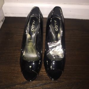Aldo patent leather heel