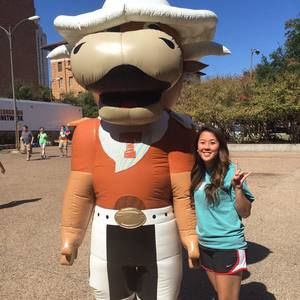 Meet your Posher, Calie