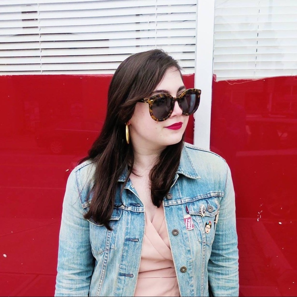Meet your Posher, Julia