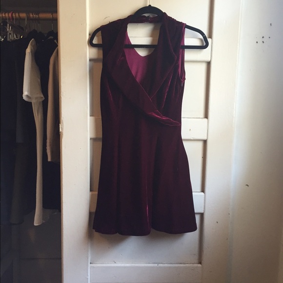 Good quality burgundy skater dress