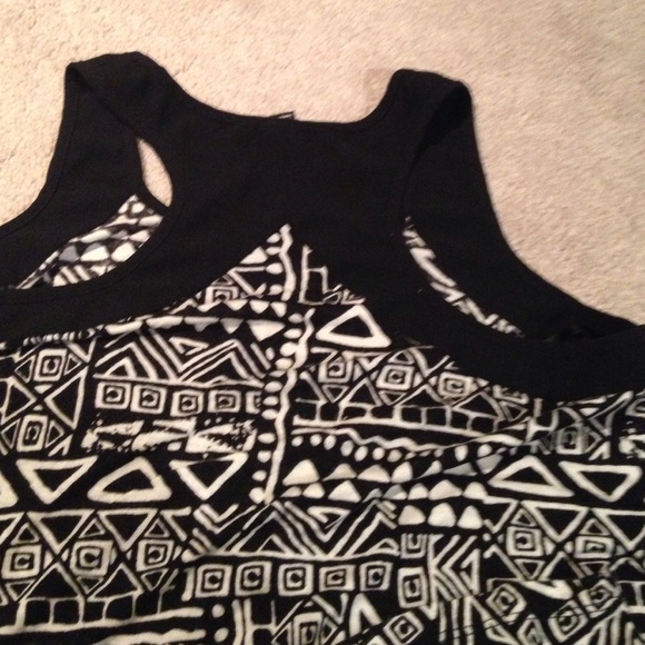 Aztec tank - Picture 4 of 4