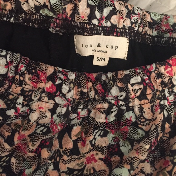 Tea + Cup floral flare pants - Picture 2 of 2