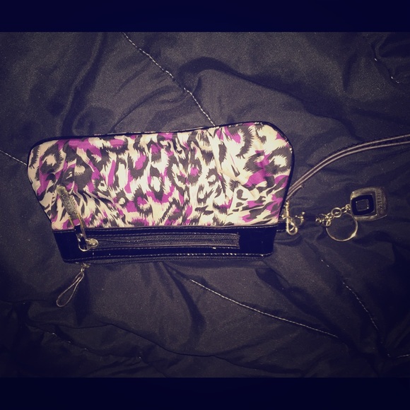 Rossetti wristlet