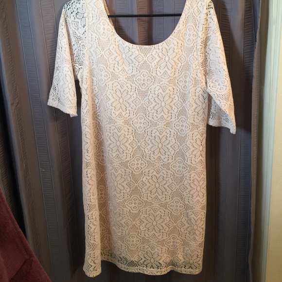 LAST CHANCE ⏰ Francescas Collection Lace Dress