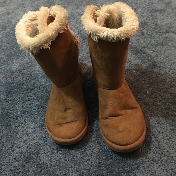 Brown boots