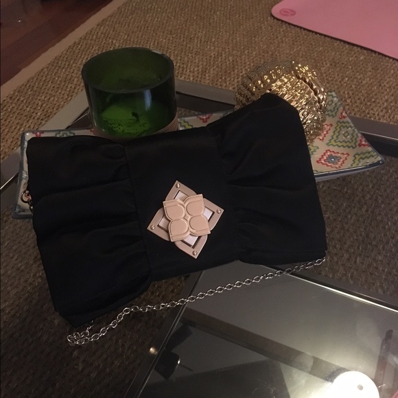 {bcbg} black clutch