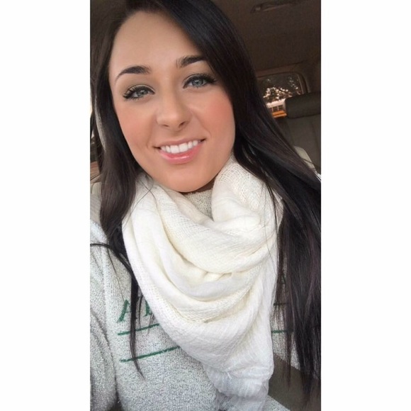 meet your posher - Picture 2 of 2