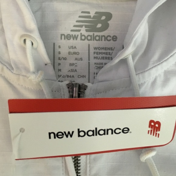 New balance anorak - Picture 2 of 4