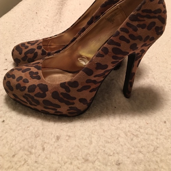 Leopard print Mossimo heels - Picture 2 of 4