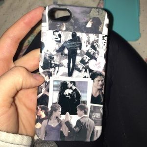 Vampire Diaries Elena and Damon IPhone 5/5s case