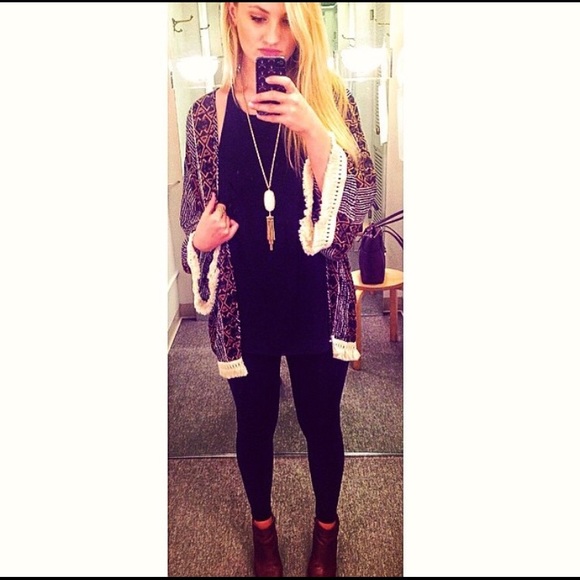 Meet your posher, Alex - Picture 4 of 4