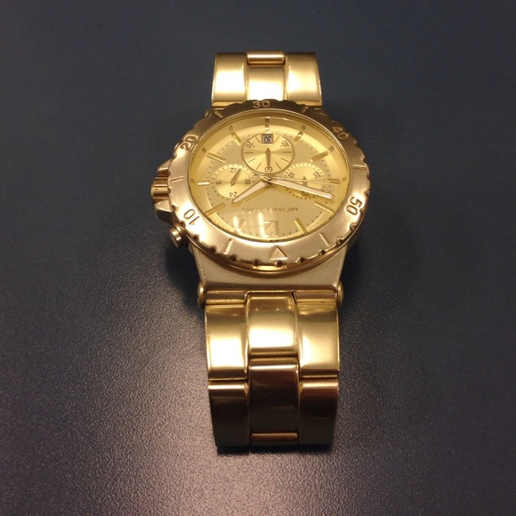 💥final flash sale!!!💥Pre loved Michael Kors watc