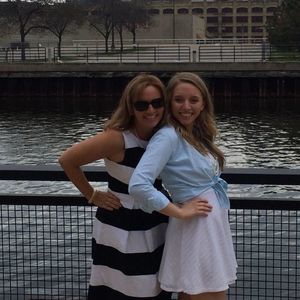 Meet your Posher, Sharon