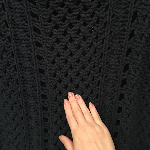Cable sweater - Picture 2 of 3