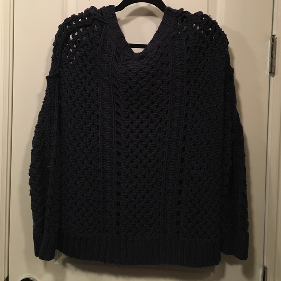 Cable sweater - Picture 3 of 3