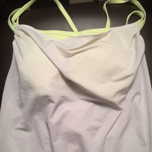 Lucy size x-small top.