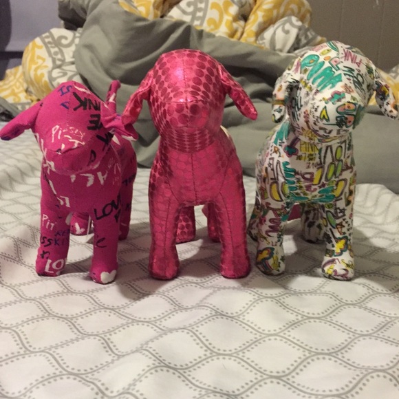 PINK VS Dogs