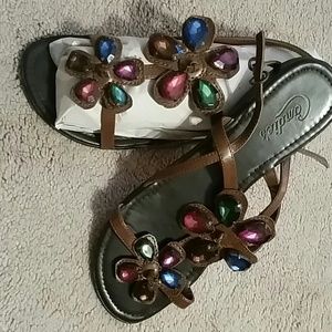 Brown strap sandles!