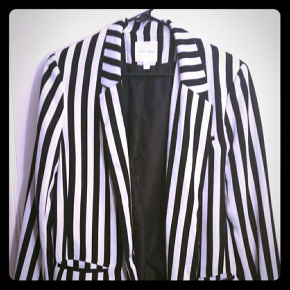 Urban outfitters silence & noise boyfriend blazer