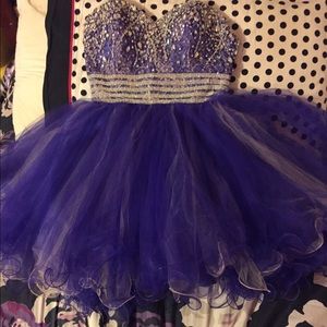 Homecoming / prom dress