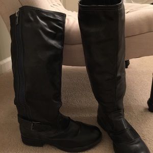 Madden girl size 8 black boots!