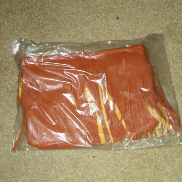 Women hobo tassel shoulder purse - Picture 2 of 4