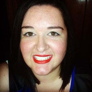 Meet your Posher, Cait