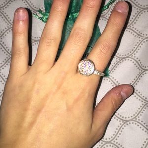 Ginger Snap Ring. Size 7 a bit big.