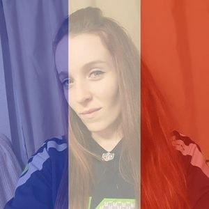 Meet your Posher, Cryssi