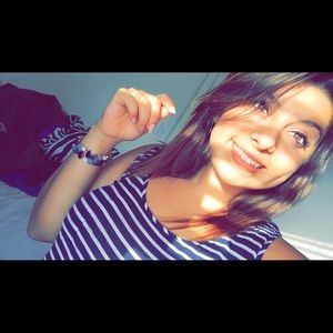 Meet your Posher, Alexis