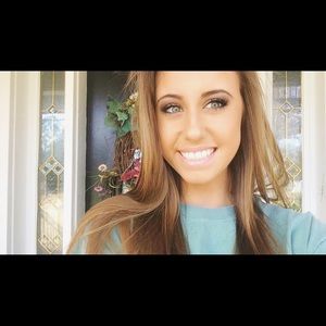 Meet your Posher, Isabella