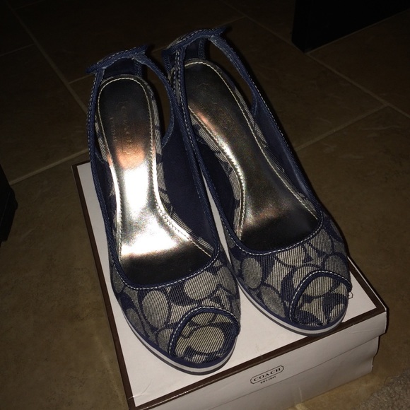 Coach wedges