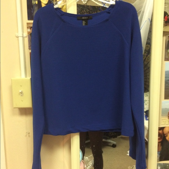 Long sleeves top - Picture 1 of 3