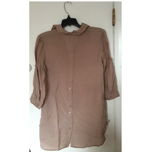 Three quarter length collared blouse - Picture 2 of 3