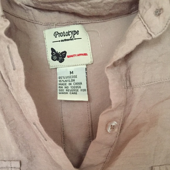 Three quarter length collared blouse - Picture 3 of 3