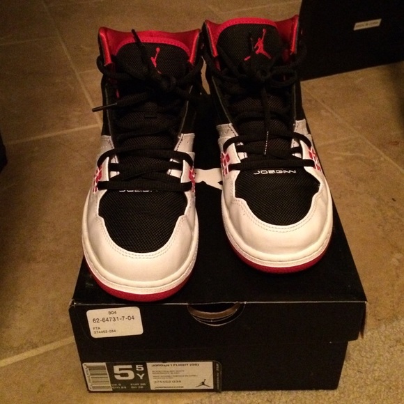 Jordan athletic shoes