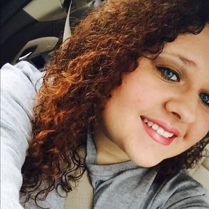 Meet your Posher, Kayli