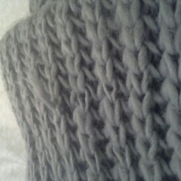 Grey Knit Scarf - Picture 3 of 3